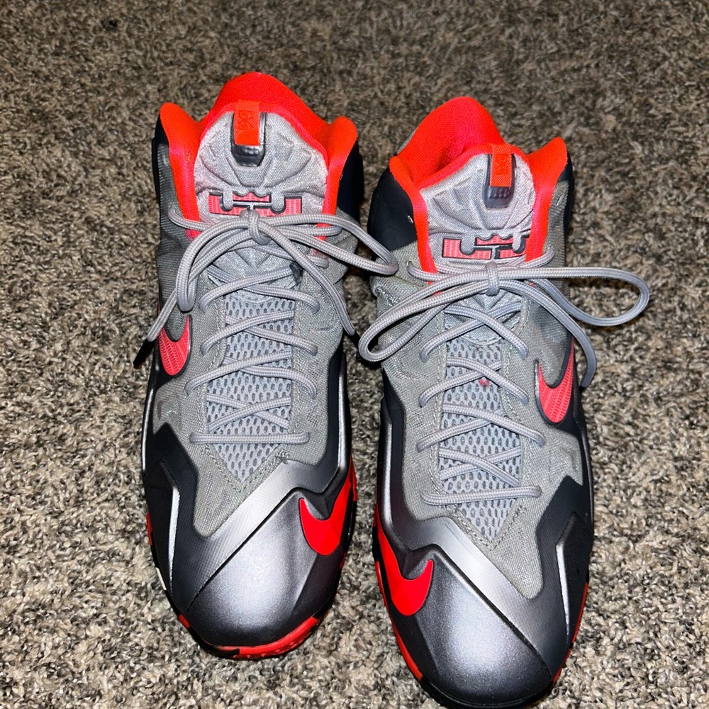 Nike Lebron XI Elite GS Sz 7Y 621712-008 - Kids | Color: Grey | Size: 6.5